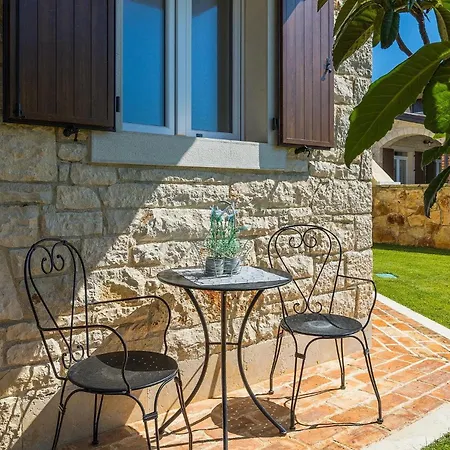 Kornelija Holiday home *
